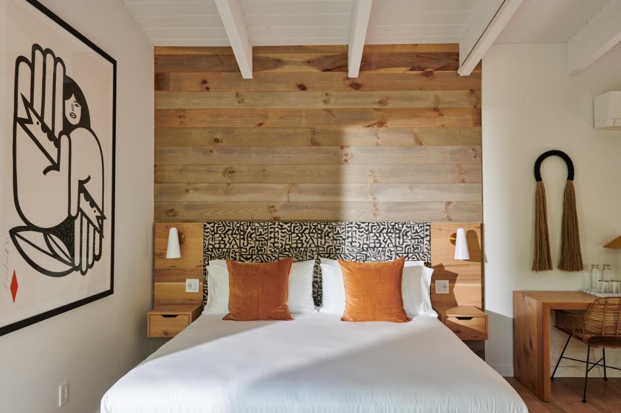 Woodstock Way Hotel Luaran gambar